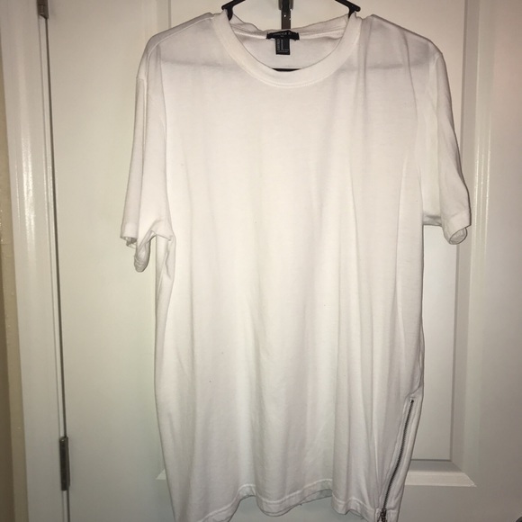 Forever 21 - Picture 2 of 4